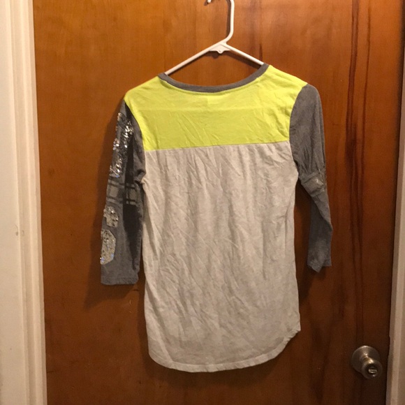 Victoria’s Secret pink shirt - Picture 2 of 4